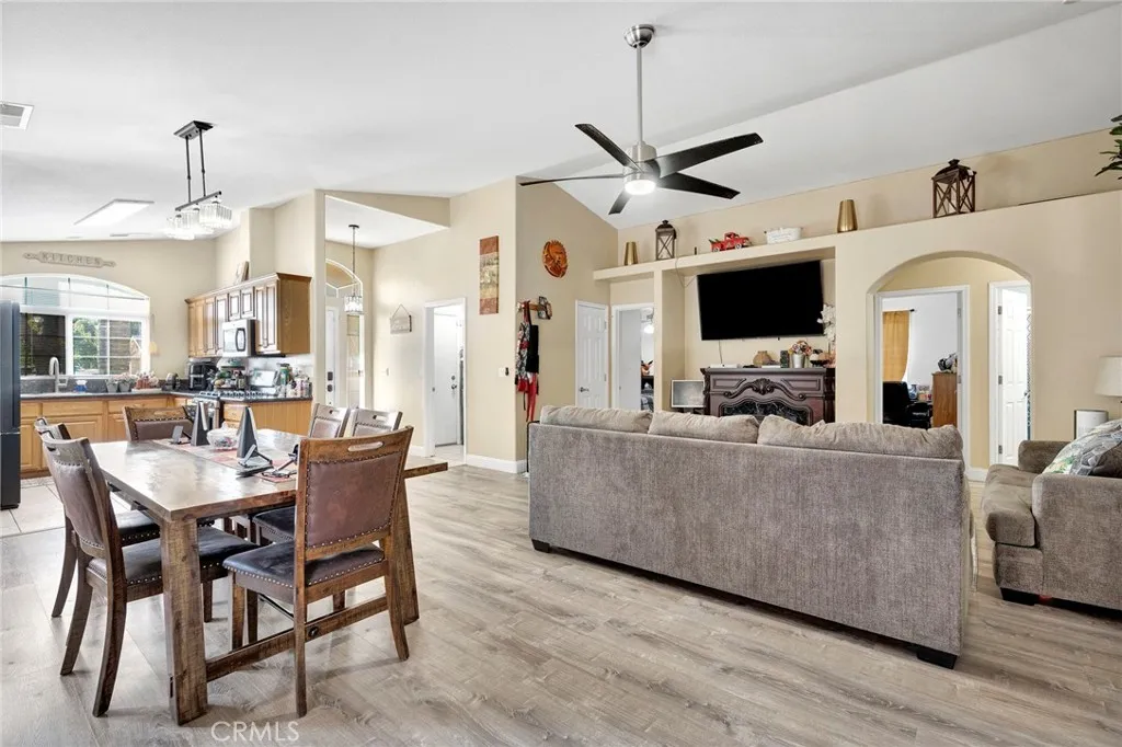 Additional image 37 of 980 Redwood St, Parlier, CA 93648