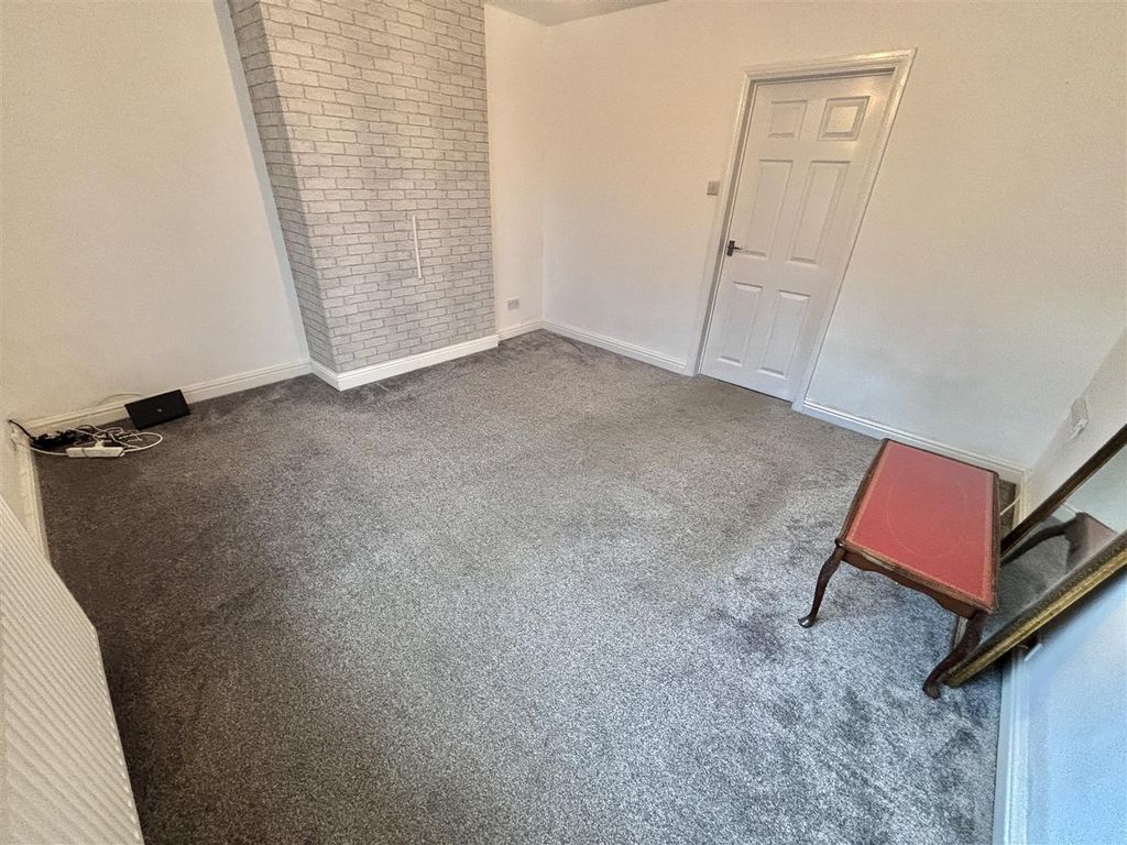 Additional image 7 of 3 bed end terrace house to rentDobell Road, St. Austell PL25
