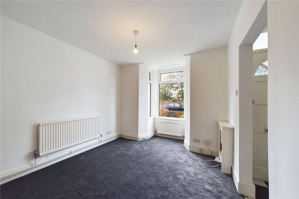 Additional image 4 of 2 bed terraced house to rentHambridge Road, Newbury, Berkshire RG14
