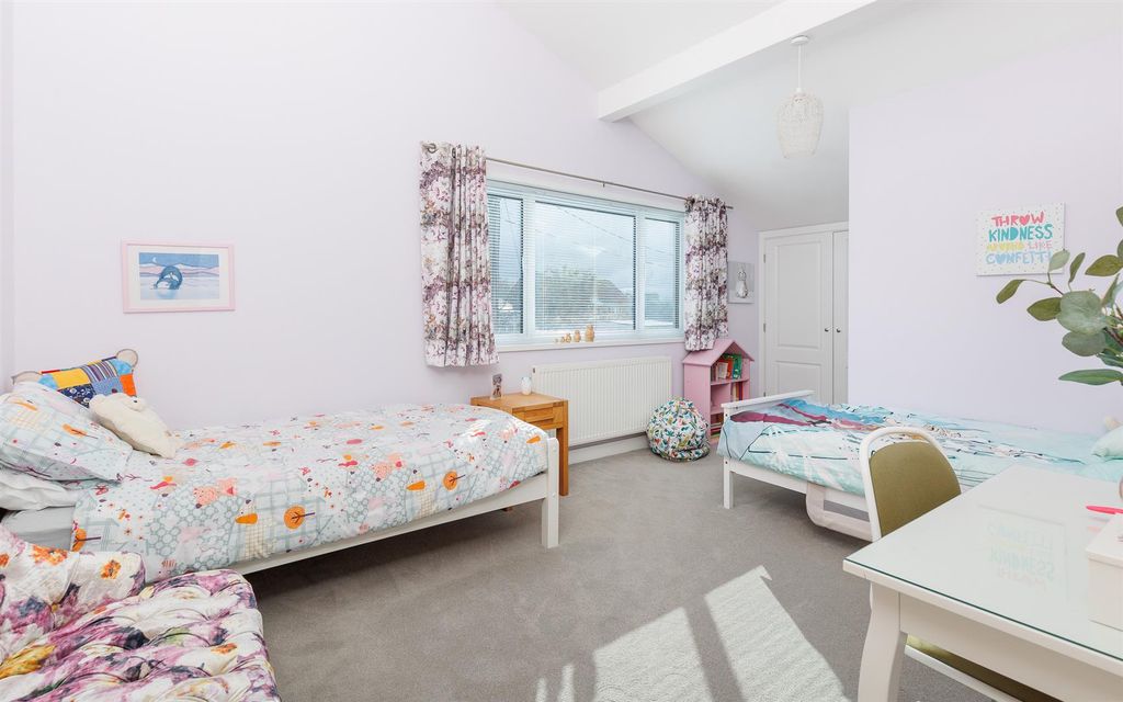 Additional image 20 of 5 bed detached house for saleBattery Road, Cowes PO31