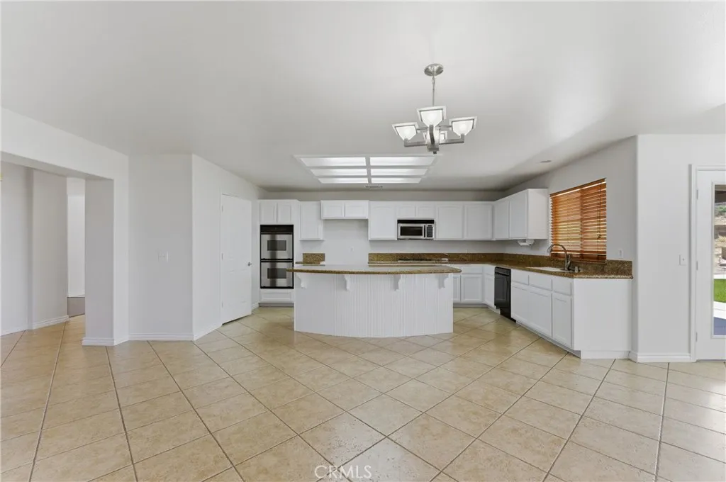 Additional image 24 of 20159 Majestic Dr, Apple Valley, CA 92308