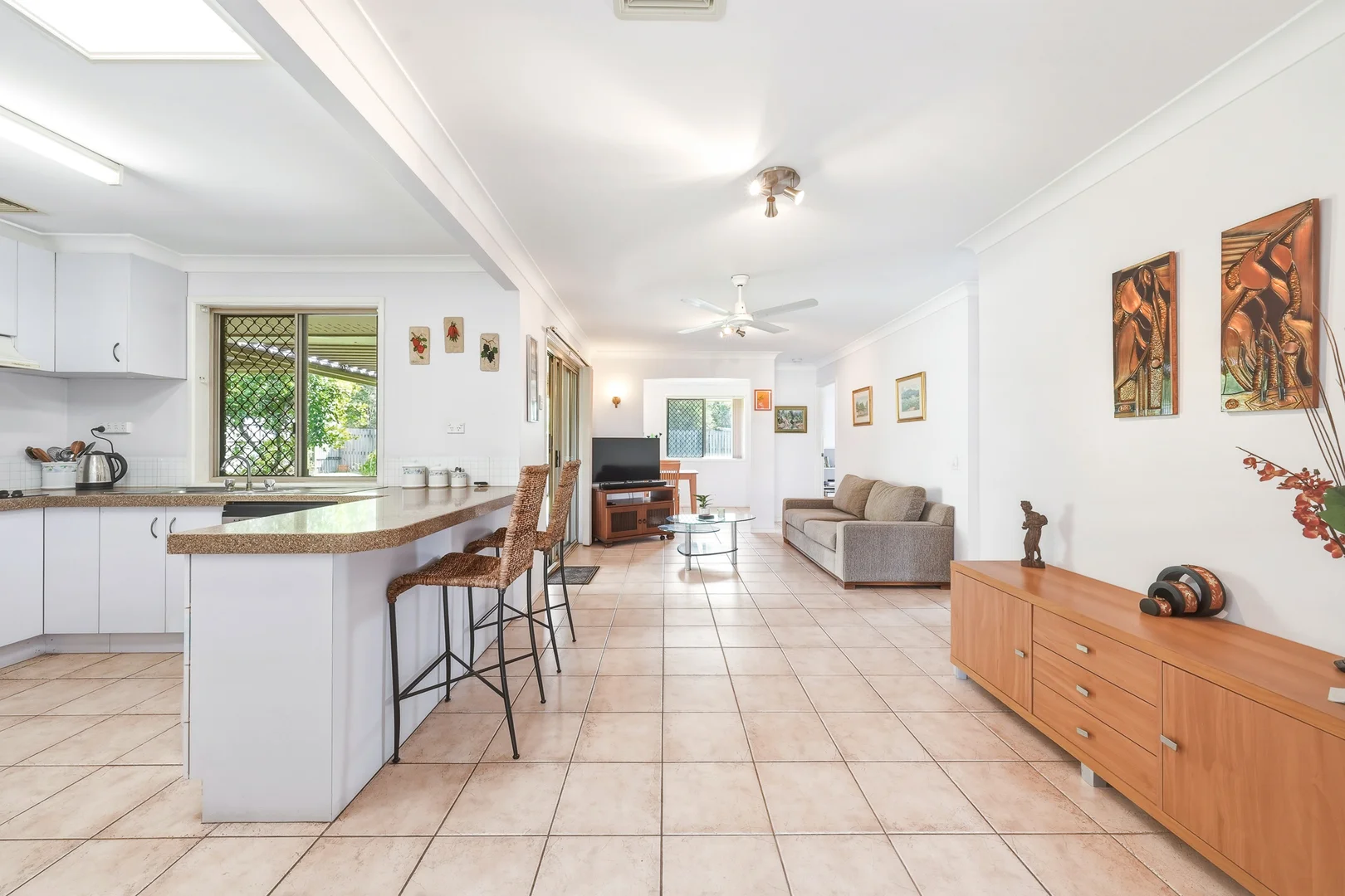 5 Morris Road, Kippa-Ring QLD 4021 photo 5