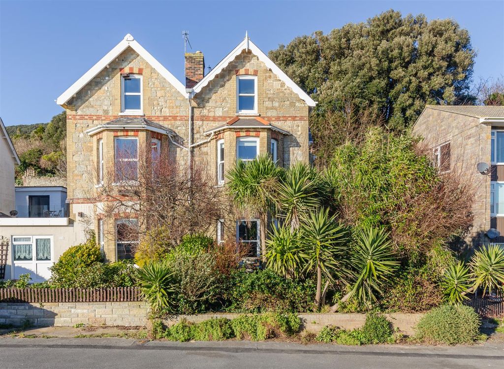 5 bed property for saleBonchurch, Isle Of Wight PO38