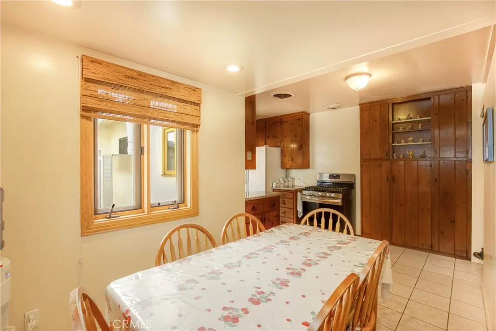 Additional image 12 of 12445 Killion Street, Valley Village, CA 91607