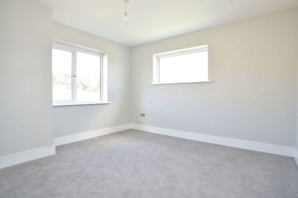 Additional image 3 of 4 bed detached house to rentLangsett Grove, Harrogate HG3