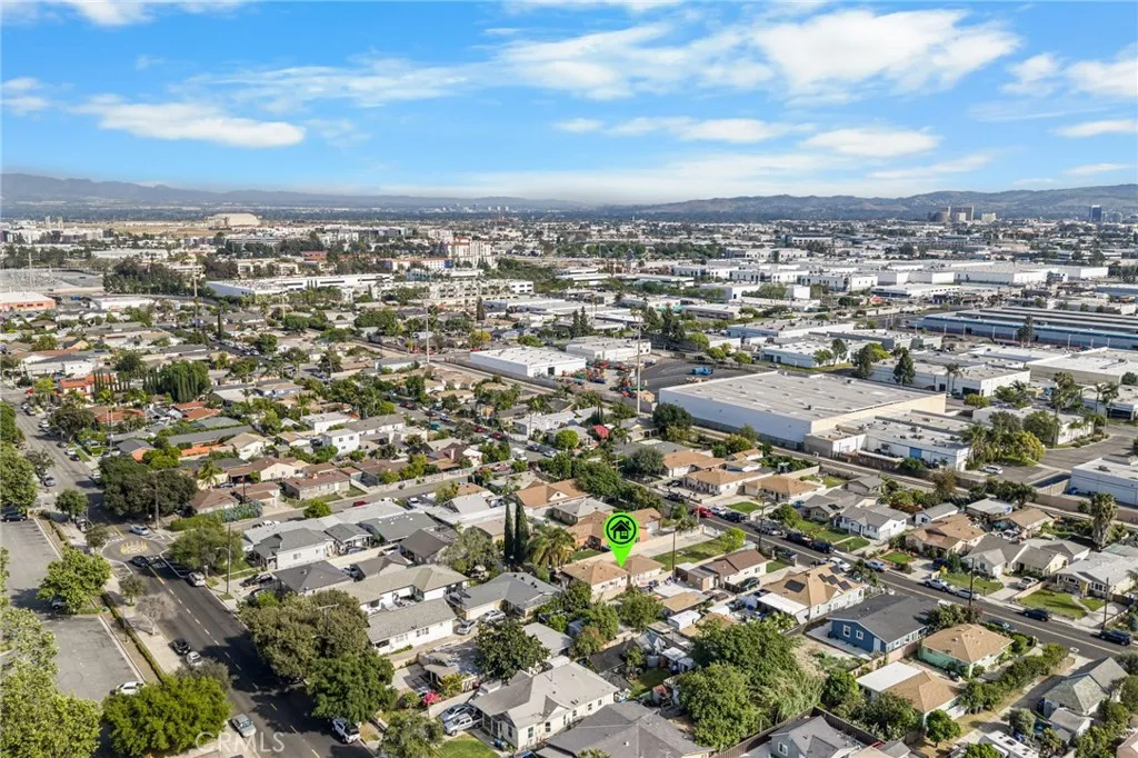 435 E Adams St, Santa Ana, CA 92707
