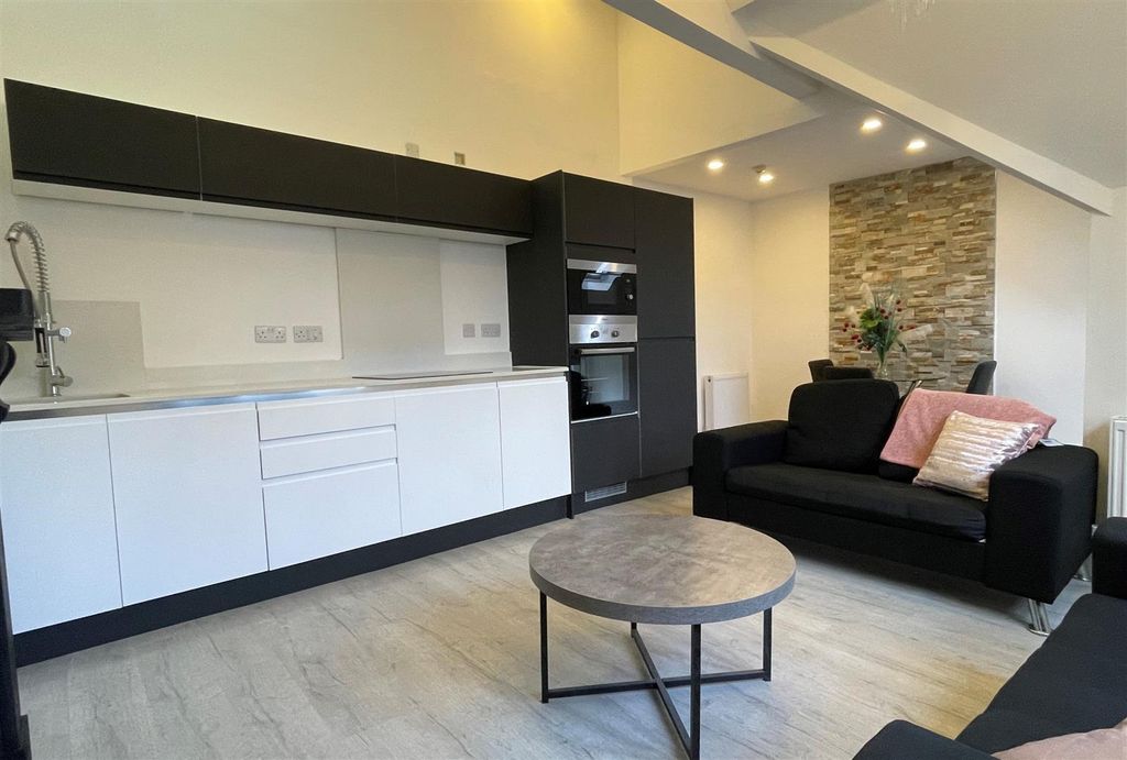 Additional image 2 of 2 bed flat to rentNinian Road, Cardiff CF23