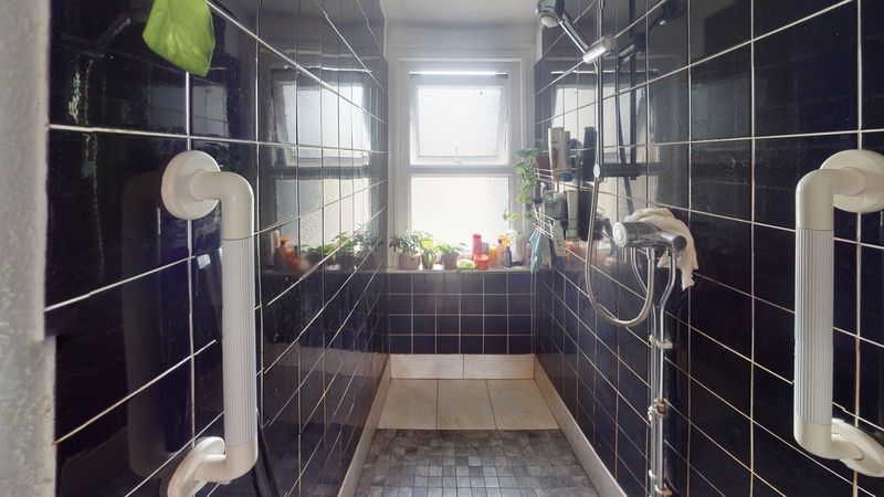Additional image 6 of 10 bed terraced house to rentMidland Road, Hyde Park, Leeds LS6