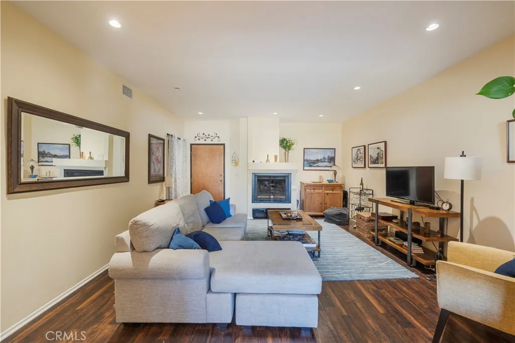 Additional image 22 of 7211 Cozycroft Ave Unit 32, Winnetka, CA 91306
