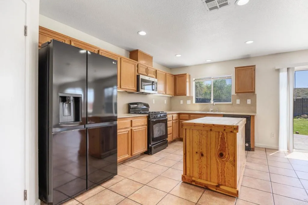 Additional image 43 of 4979 Cimarron Way, San Diego, CA 92154