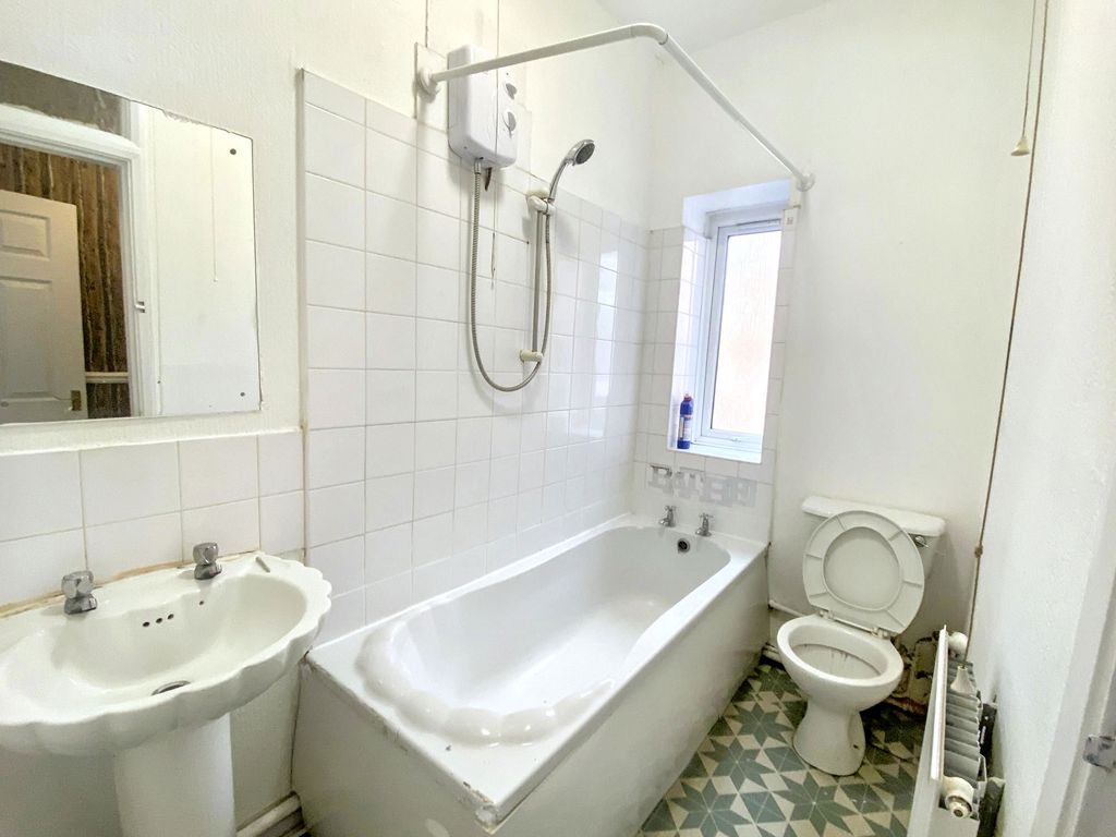 Additional image 5 of 2 bed flat to rentMarlow Street, Blyth NE24