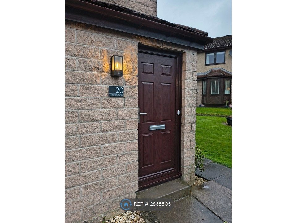 Additional image 4 of 2 bed flat to rentHillview Place, Dollar FK14