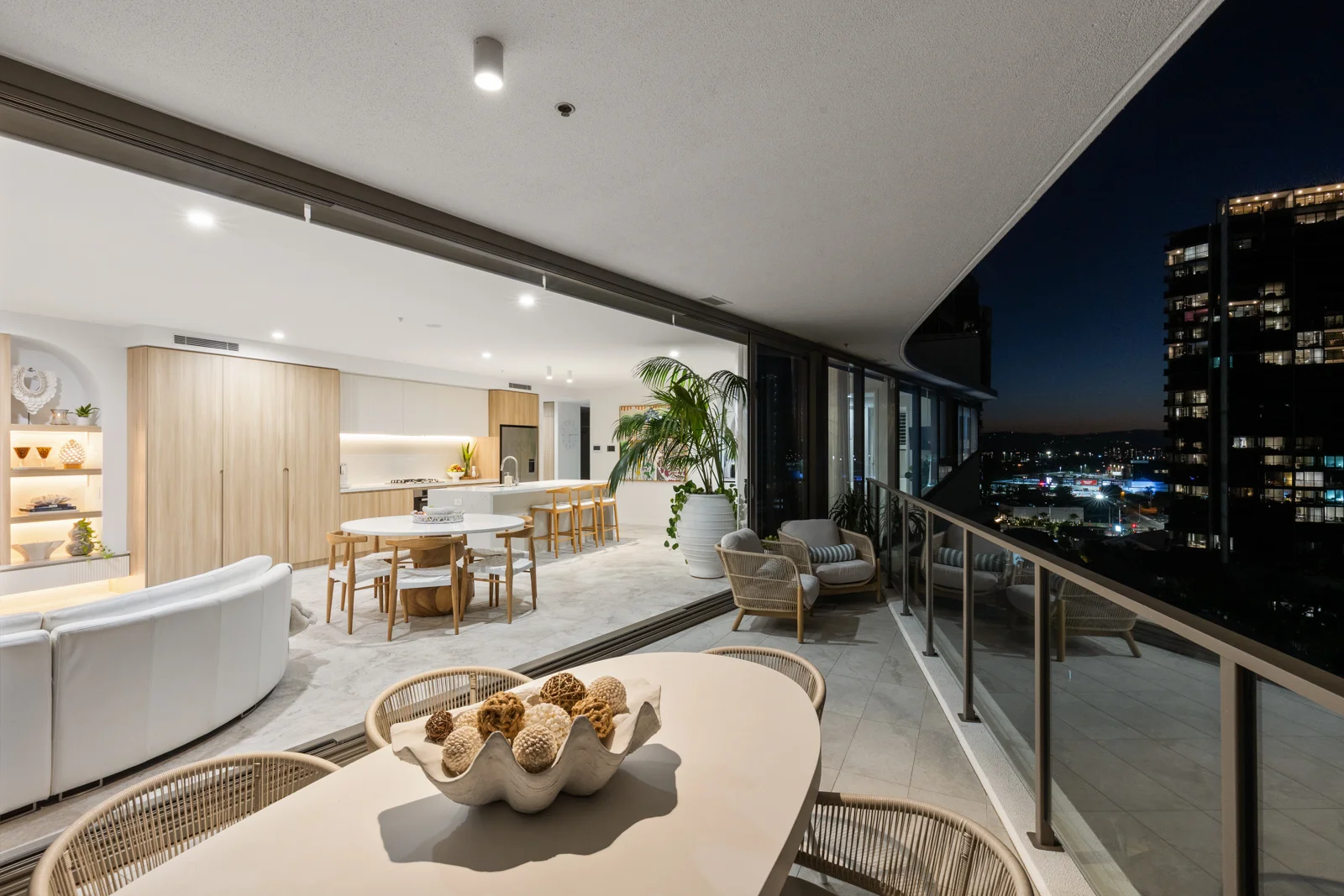 Additional image 17 of 1001/15-19 Peerless Avenue, Mermaid Beach QLD 4218