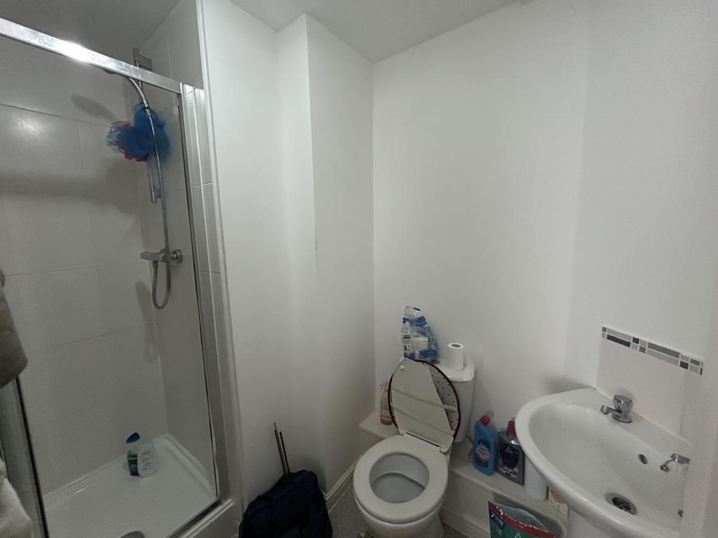 Additional image 9 of 2 bed flat to rentNewbury, Berkshire RG14