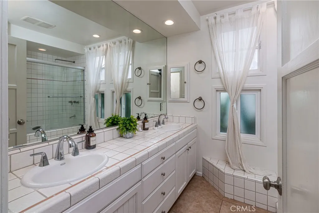 Additional image 17 of 409 S Lamer St, Burbank, CA 91506