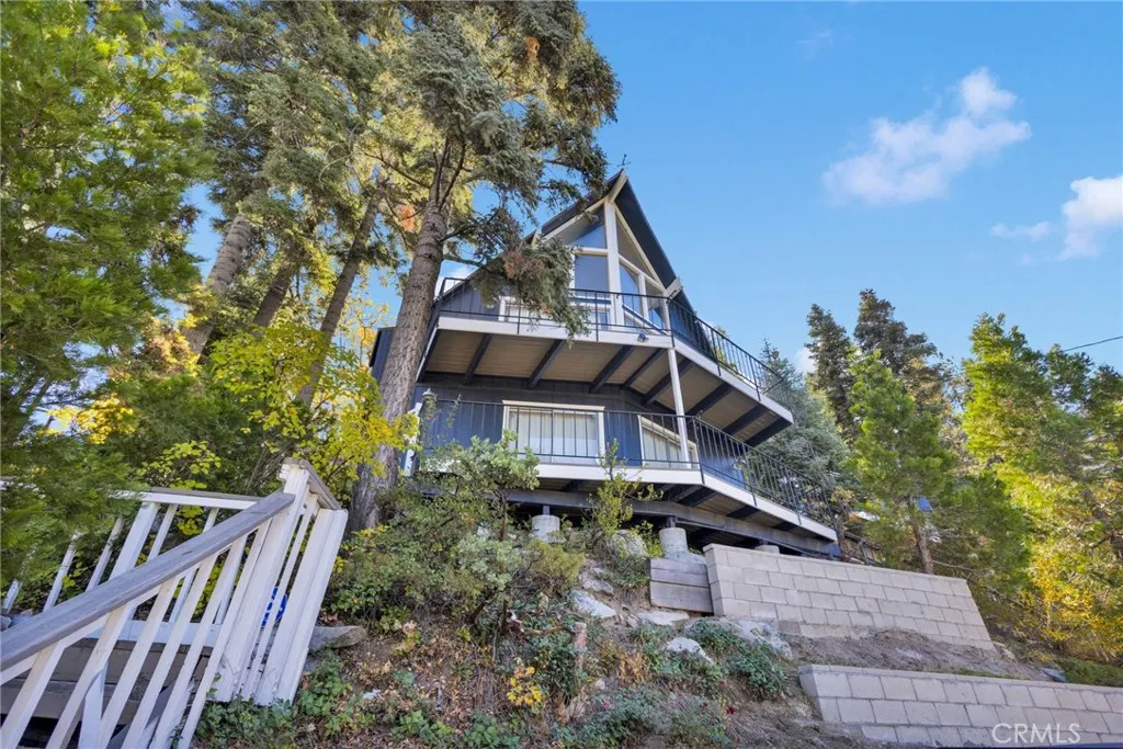 Additional image 3 of 28919 Palisades Dr, Lake Arrowhead, CA 92352