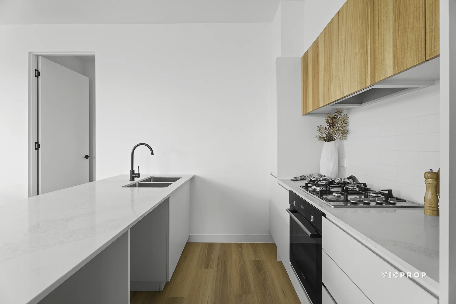 Additional image 6 of 14/951 Doncaster Road, Doncaster East VIC 3109