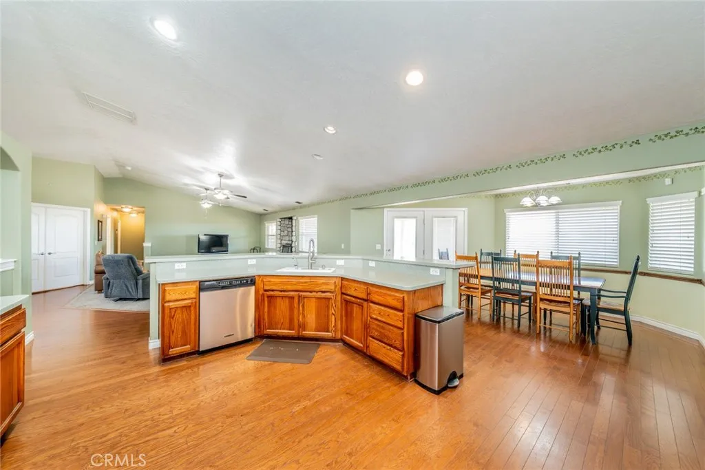 Additional image 67 of 10636 Larch Rd, Oak Hills, CA 92344