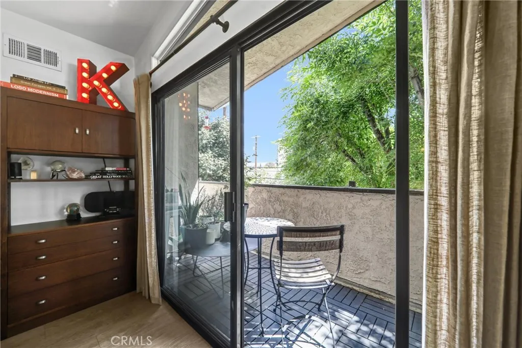 Additional image 15 of 5805 Whitsett Avenue Unit 201, Valley Village, CA 91607