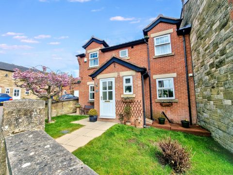 Village Farm, Walbottle NE15