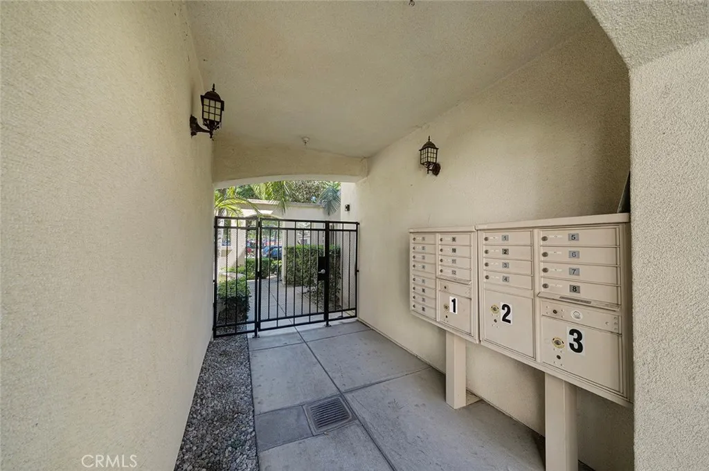 Additional image 45 of 879 Michigan Blvd Unit O, Pasadena, CA 91107