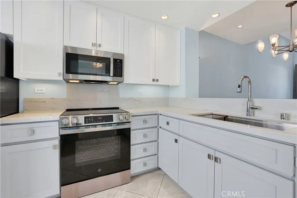 Additional image 12 of 2253 Martin #410, Irvine, CA 92612