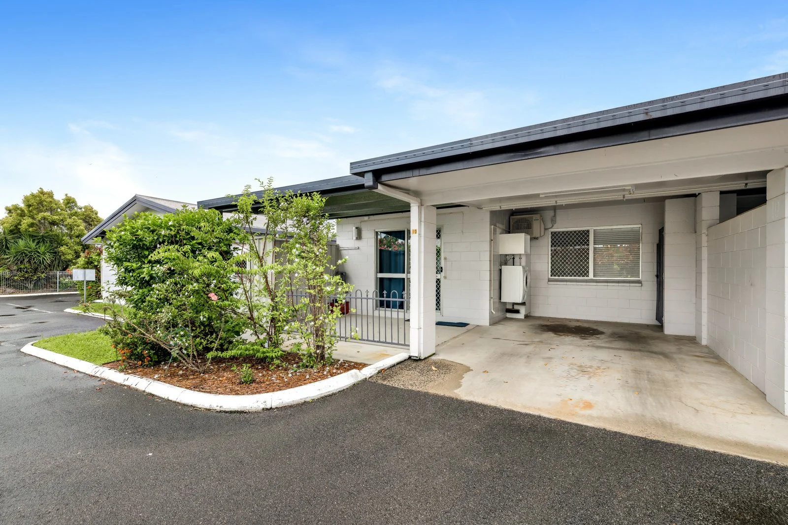 Additional image 8 of 10/473-479 McCoombe Street, Mooroobool QLD 4870