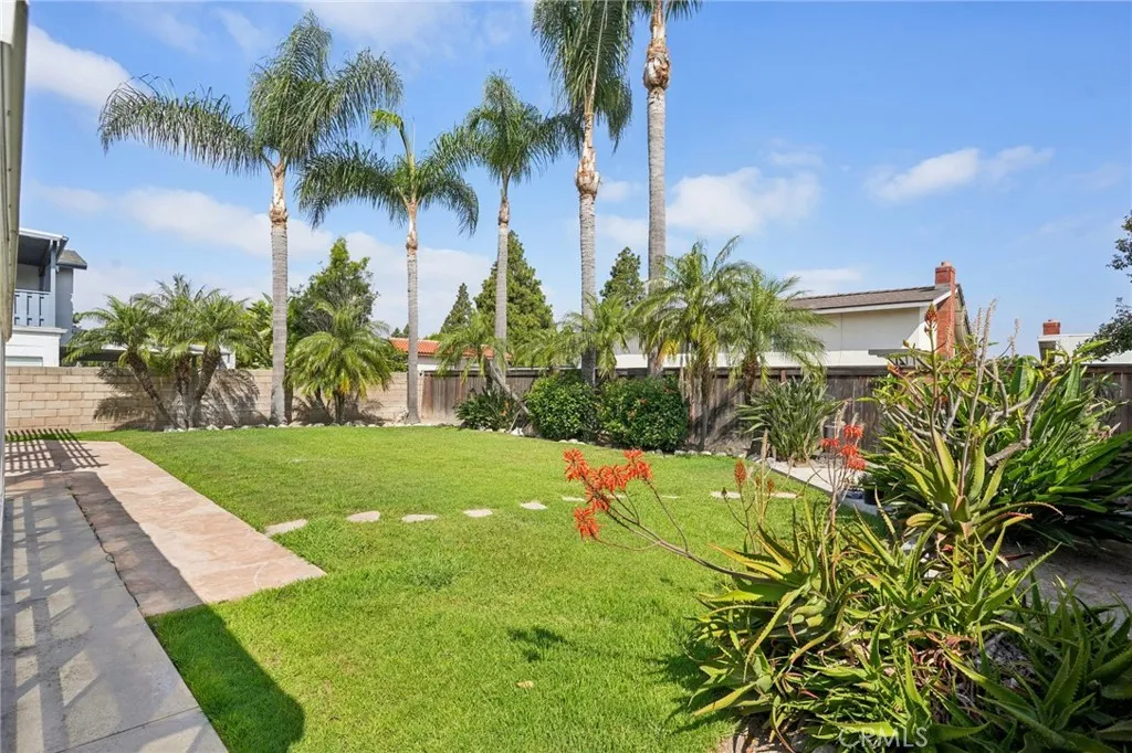 Additional image 39 of 1070 Visalia Dr, Costa Mesa, CA 92626