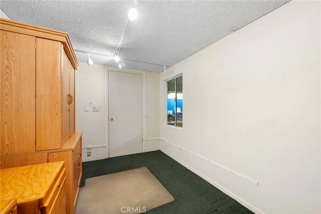 Additional image 25 of 9555 Via Venezia, Burbank, CA 91504