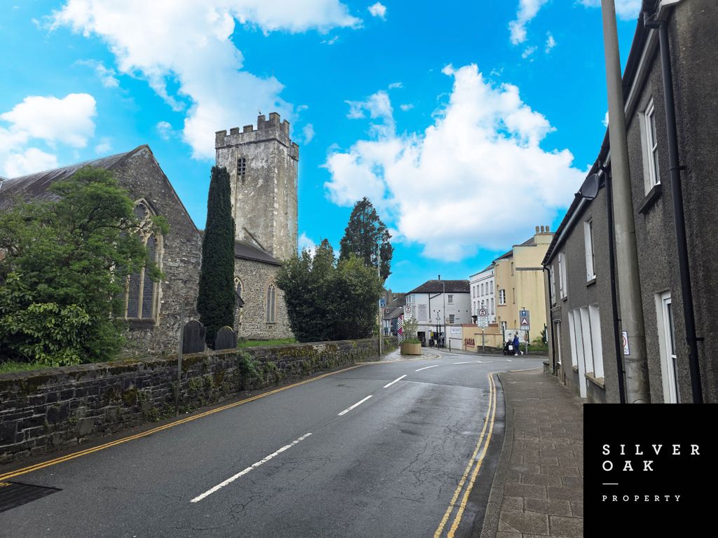 Additional image 2 of 2 bed end terrace house to rentSt. Peters Street, Carmarthen, Carmarthenshire SA31