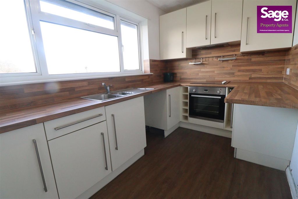 Additional image 5 of 2 bed flat to rentBlodwen Road, New Inn, Pontypool NP4