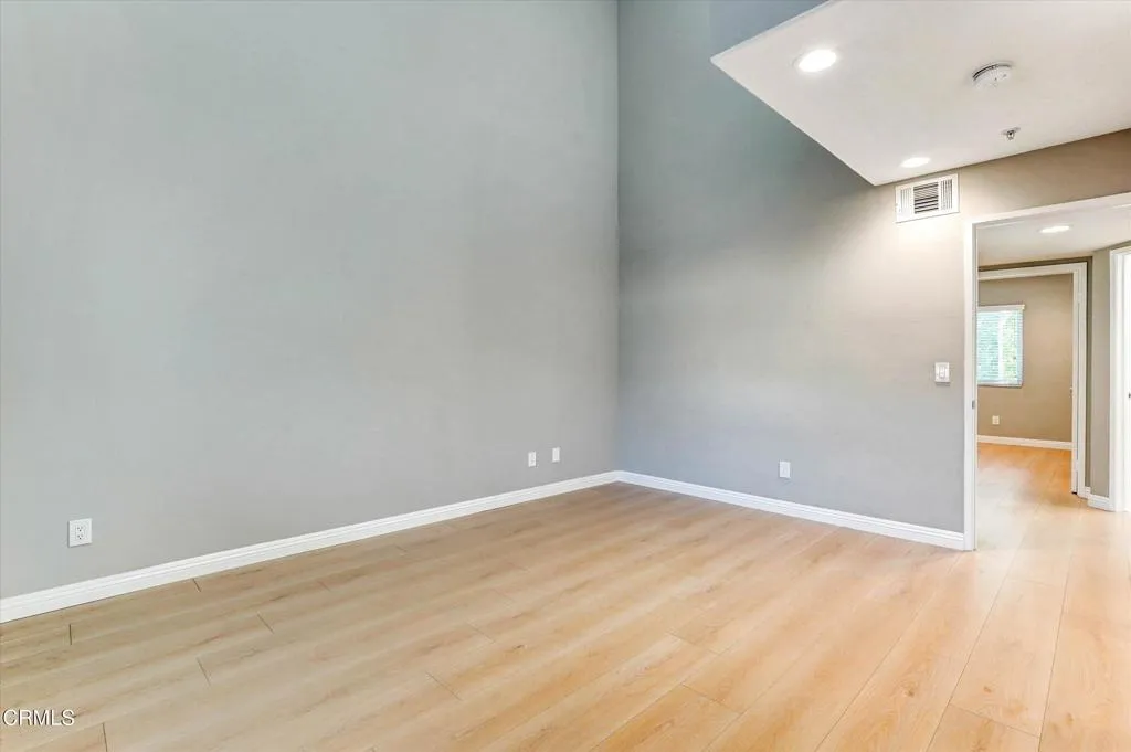 Additional image 72 of 719 E Tujunga Ave Unit B, Burbank, CA 91501