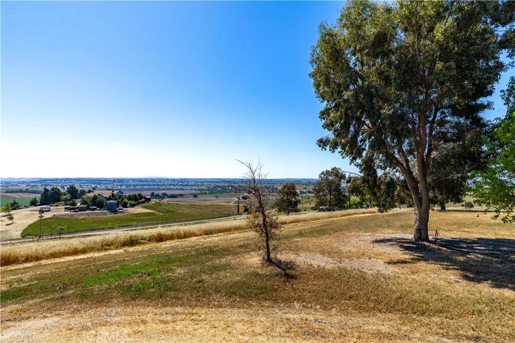 Additional image 133 of 1876 Rancho Lomas Way, San Miguel, CA 93451