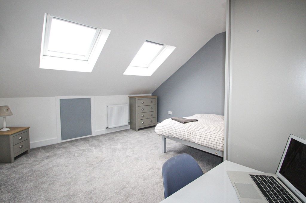 7 bed shared accommodation to rentCleveland Road, Southsea, Hampshire PO5 photo 4