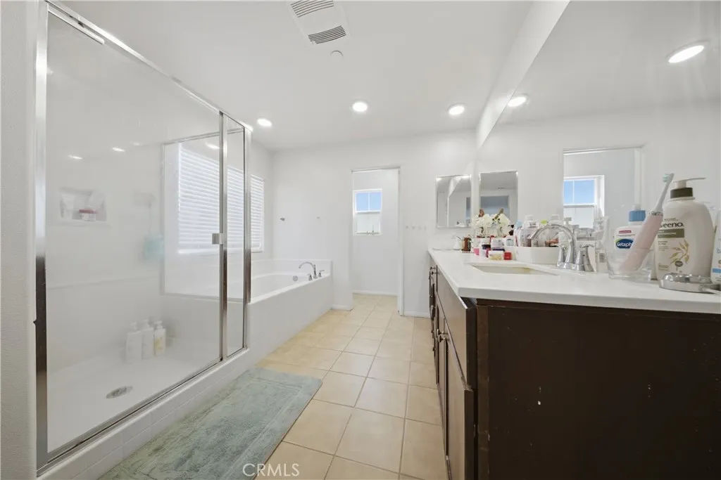 Additional image 44 of 44137 37th St W, Lancaster, CA 93536