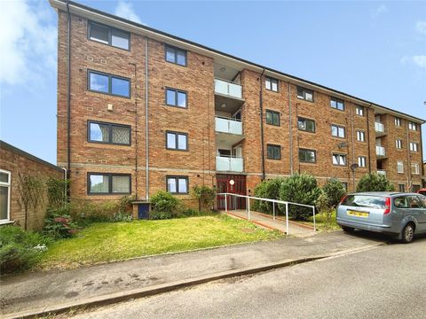 Dwyer Road, Reading RG30