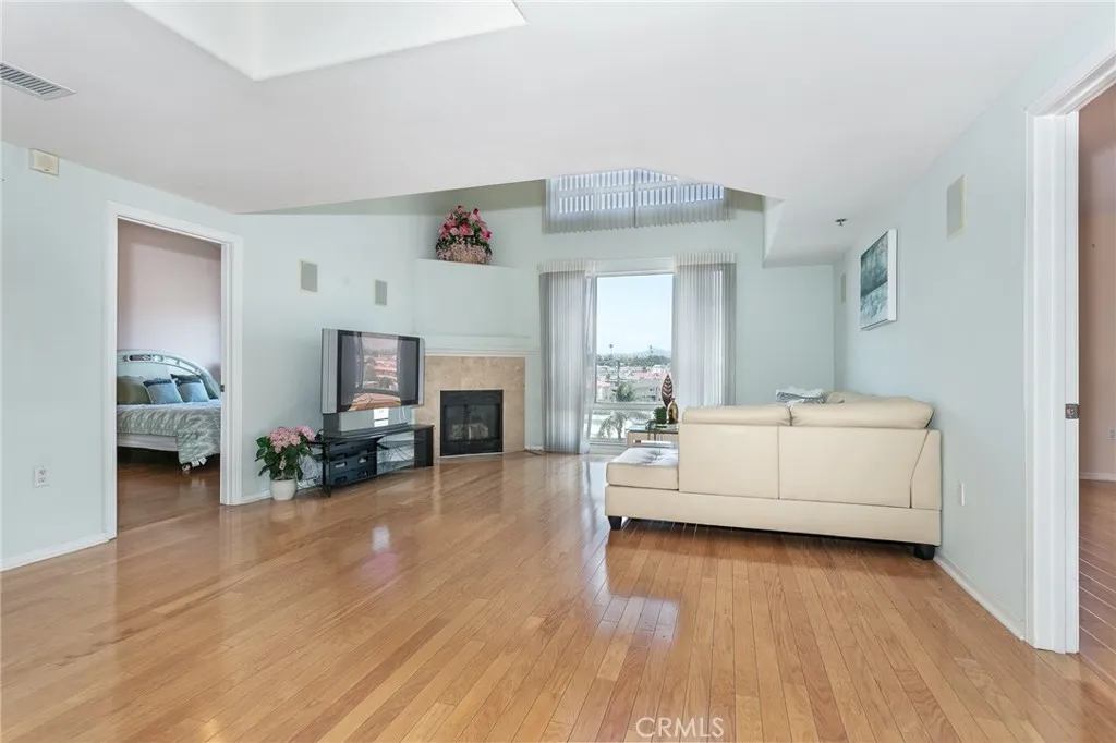 Additional image 5 of 580 W Main Street Unit 323, Alhambra, CA 91801
