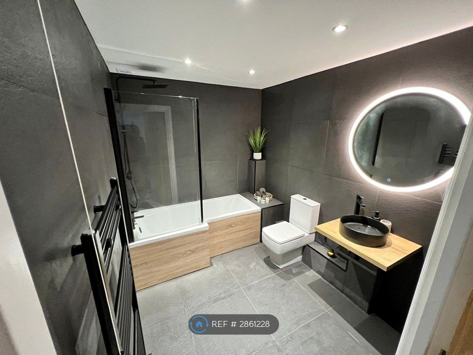 Additional image 16 of 2 bed flat to rentSt. Thomas Street, Weymouth DT4
