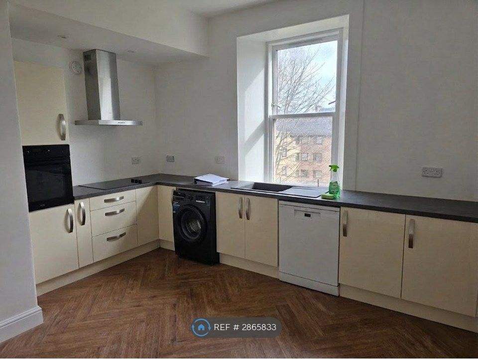 Additional image 3 of 3 bed flat to rentBrisbane St, Greenock PA16