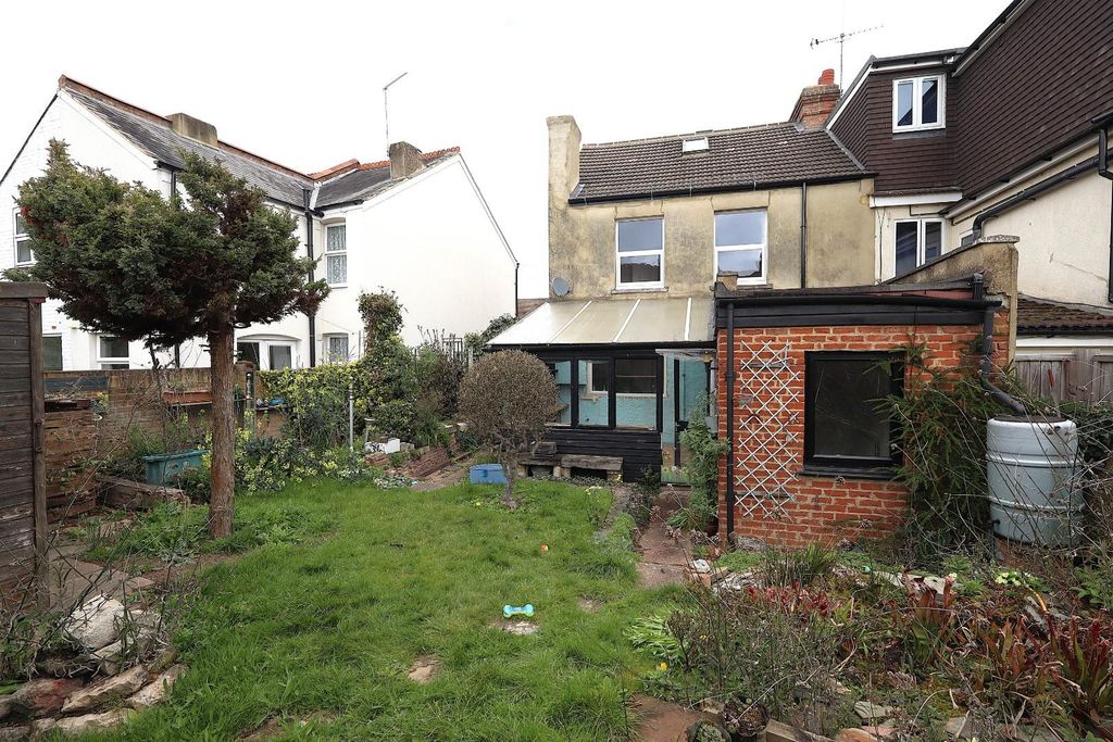 Additional image 14 of 3 bed end terrace house to rentGammons Lane, Watford WD24