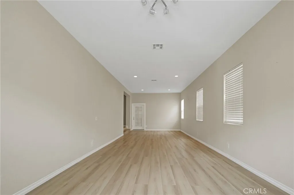 Additional image 8 of 6838 Miramar Lane, Palmdale, CA 93551