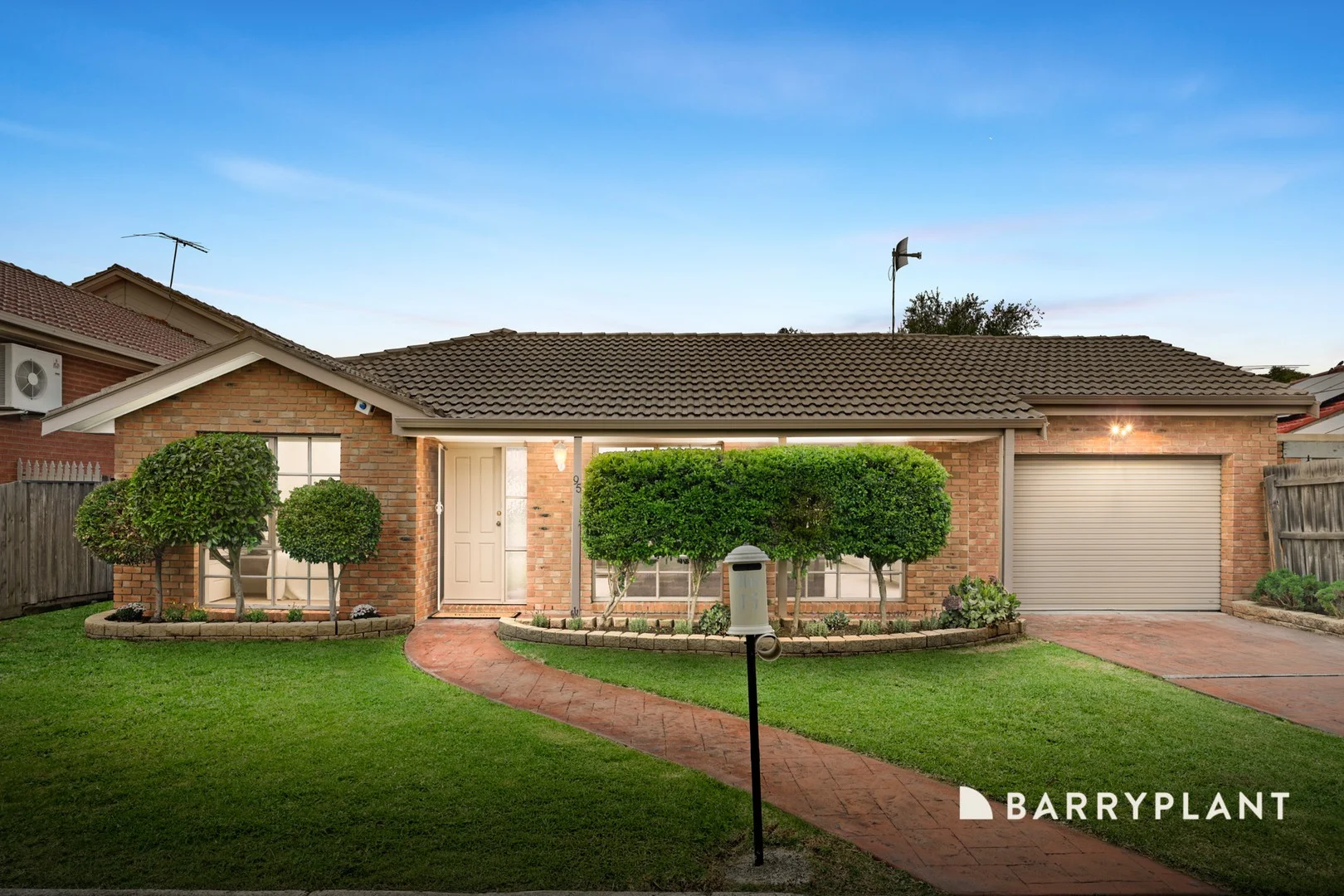 95 Woolnough Drive, Mill Park VIC 3082