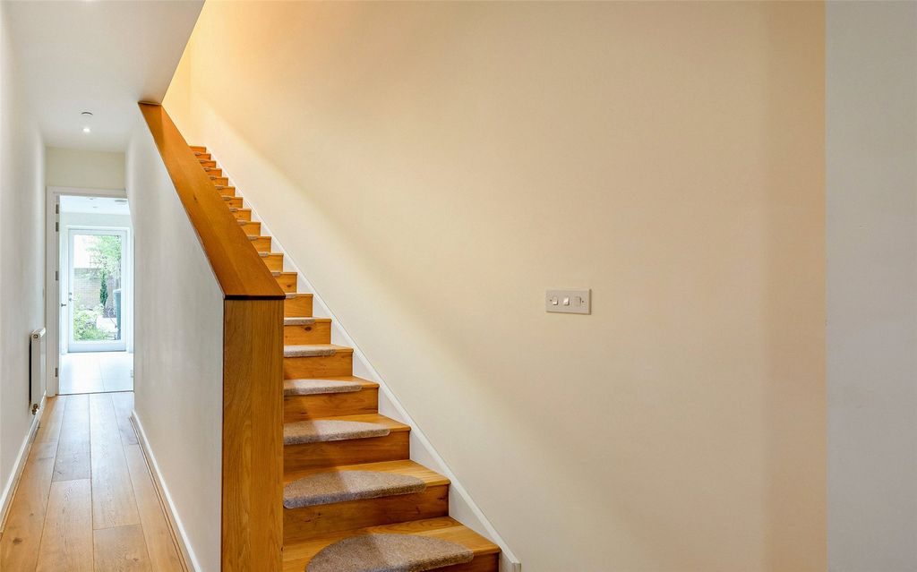 Additional image 3 of 4 bed terraced house to rentWhitelocks Drive, Trumpington, Cambridge, Cambridgeshire CB2