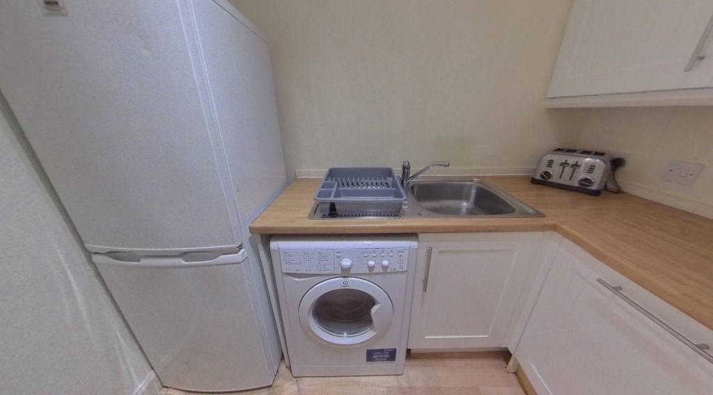 Additional image 4 of 3 bed flat to rentBruce Street, Stirling Town, Stirling FK8