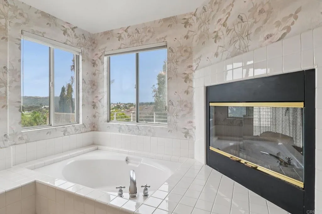 Additional image 32 of 2821 Avenida Valera, Carlsbad, CA 92009