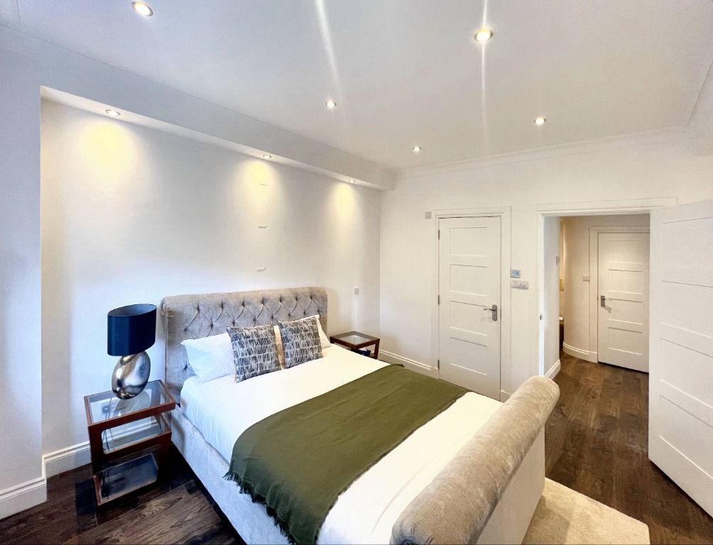 Additional image 4 of 2 bed flat to rentSouth Frederick Street, Merchant City, Glasgow G1