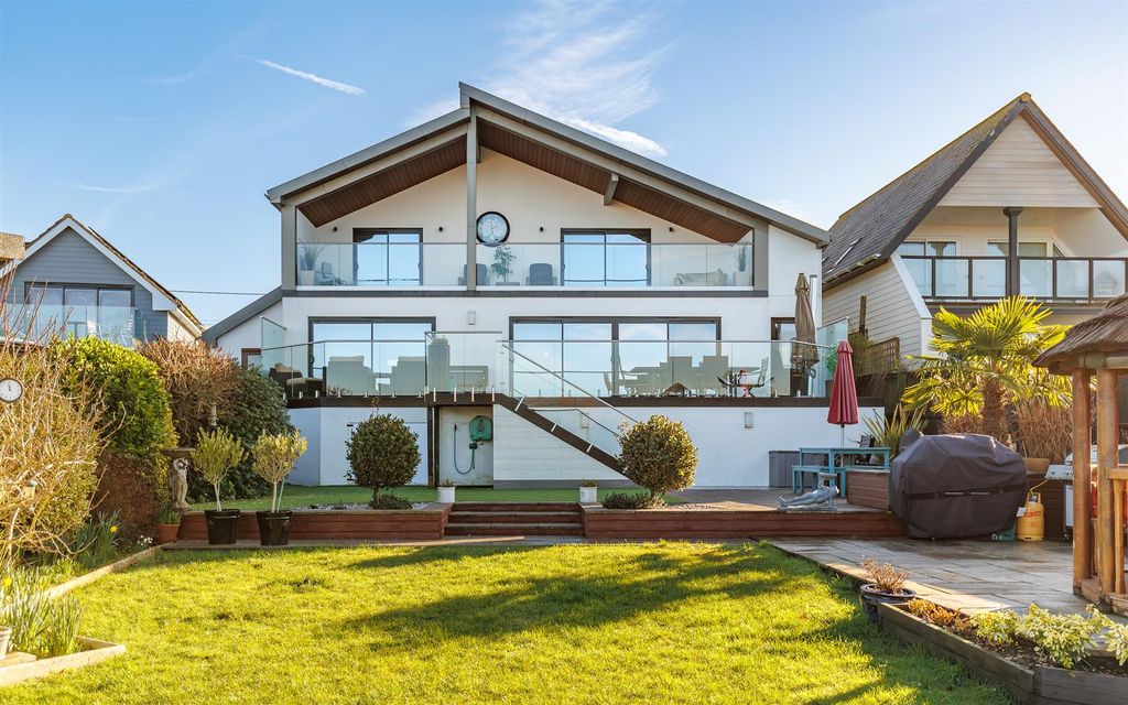 Additional image 60 of 5 bed detached house for saleBattery Road, Cowes PO31