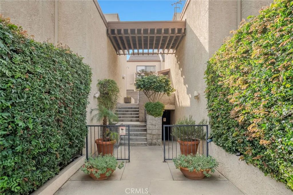 Additional image 30 of 1655 Greenfield Avenue Unit 14, Westwood - Century City, CA 90025