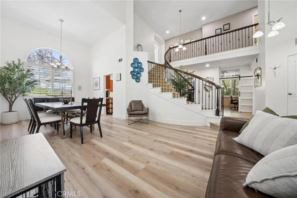Additional image 82 of 23327 Summerglen Place, Valencia, CA 91354