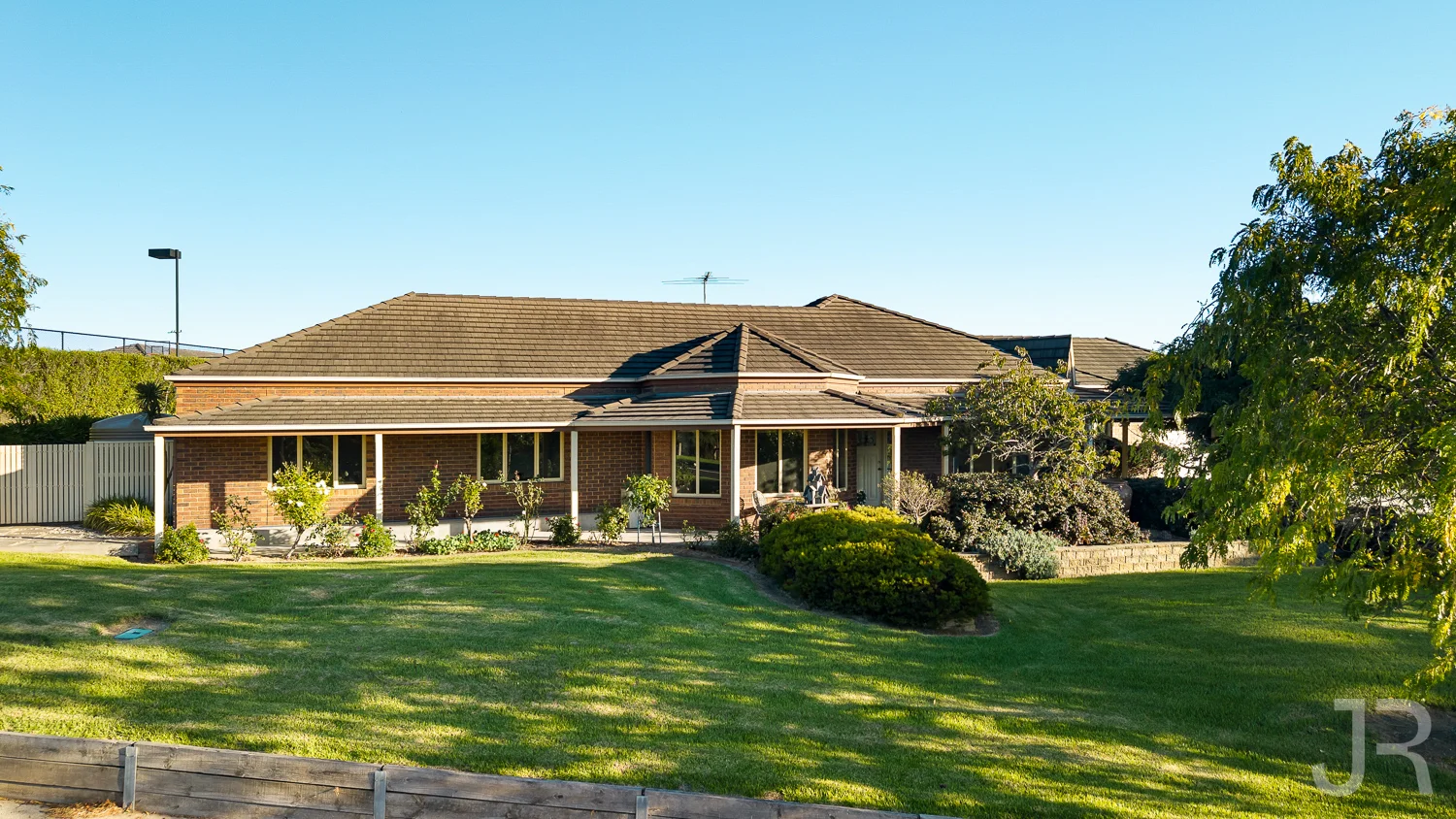 20 Holm Park Road, Beaconsfield VIC 3807